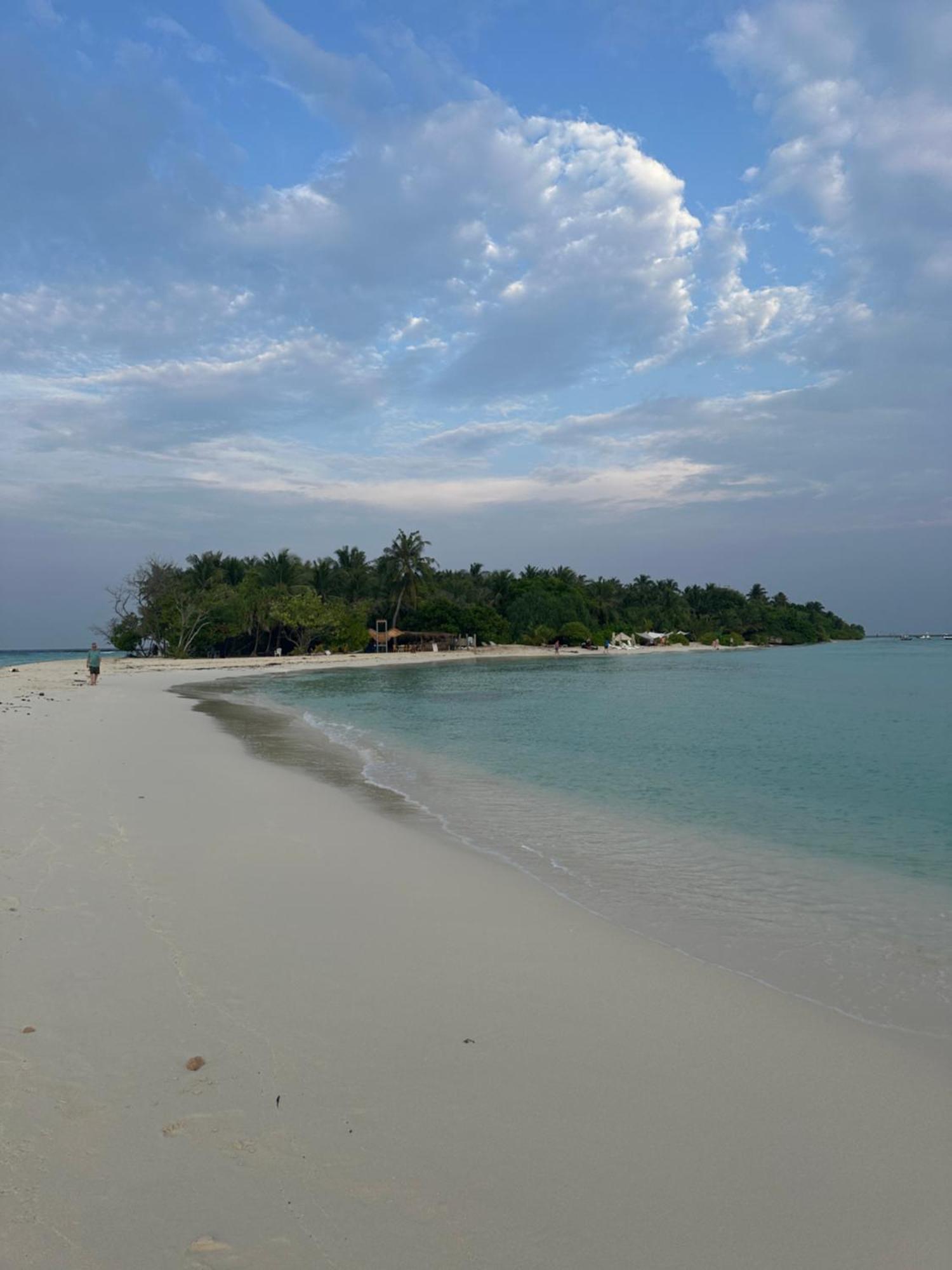 Hotel Hudhuvelimaldives Omadhoo Exterior foto